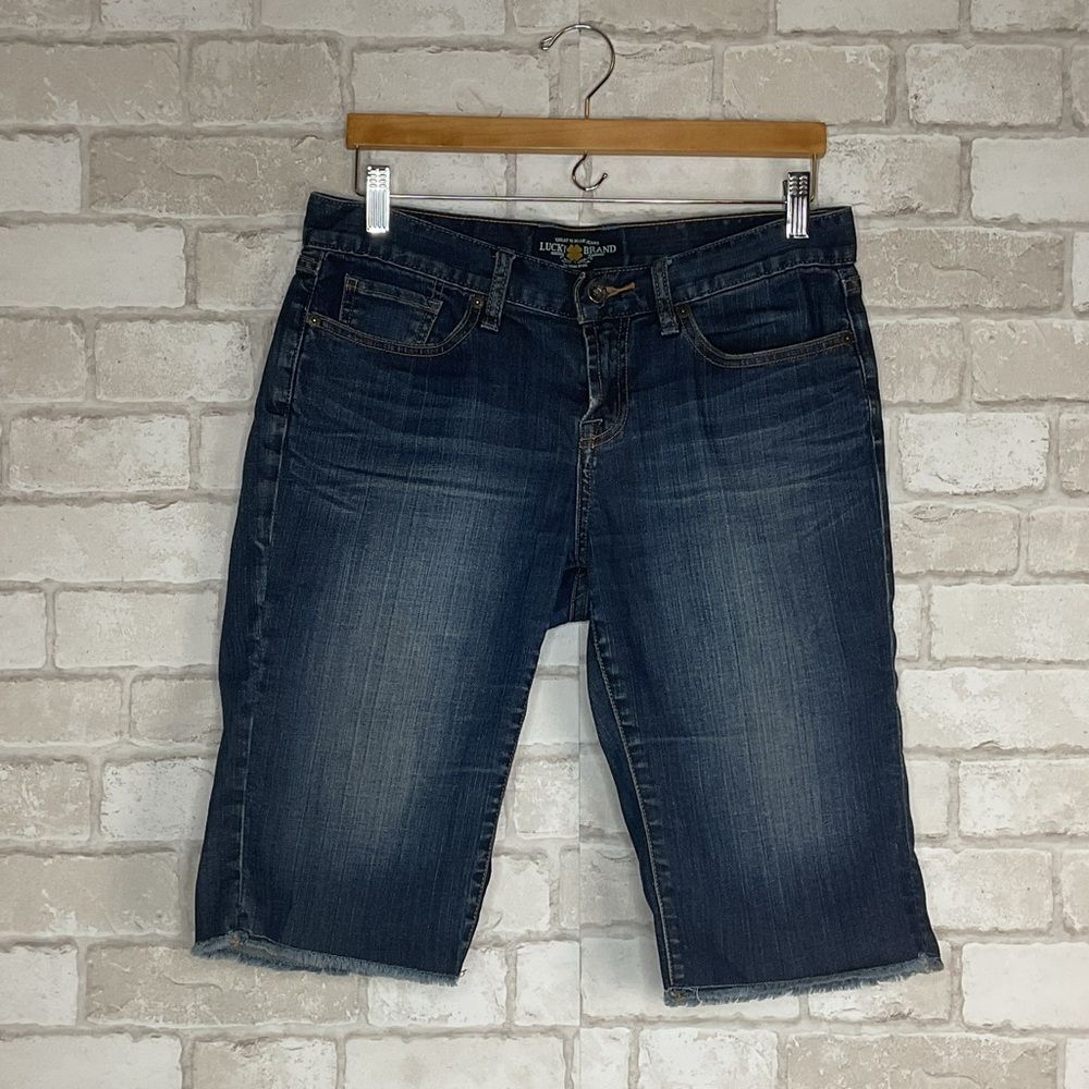 Lucky Brand Abbey Frayed Cuffed Bermuda Denim Size 8/29